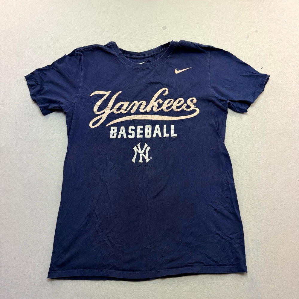 Nike T-Shirt Mens Small Blue Excellent Yankees Baseball Athletic Cut Graphic Tee